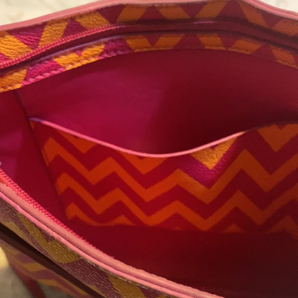 Vera Bradley cross body - Picture 2 of 3